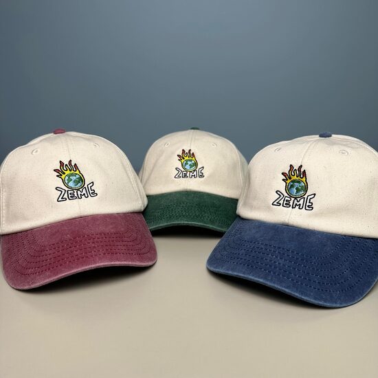 Divu krāsu cepure ar nagu Zeme (zema profila piegriezums)